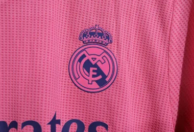 Maillot retro du Real Madrid 20-21 (version joueur) pour les matchs à l'extérieur