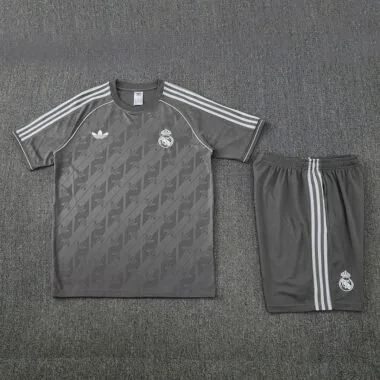 25-26 Completo da allenamento grigio del Real Madrid