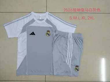 25-26 Completo da allenamento del Real Madrid grigio e bianco