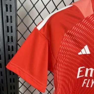 25-26 Real Madrid Red Goalkeeper kid kit