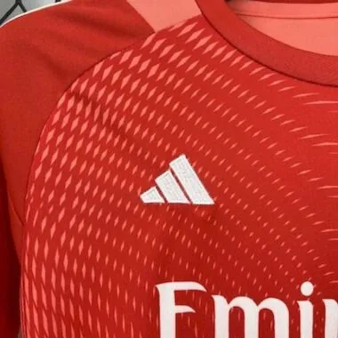 25-26 Real Madrid Red Goalkeeper kid kit
