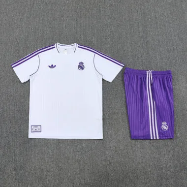 25-26 Completo da allenamento del Real Madrid bianco e viola