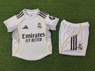25-26 Real Madrid home player version kid kit