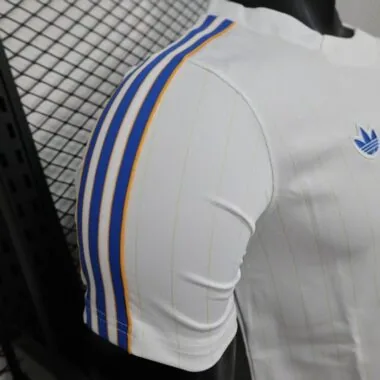 Camisola retro versão jogador Real Madrid 2025/26