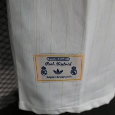 Camisola retro versão jogador Real Madrid 2025/26