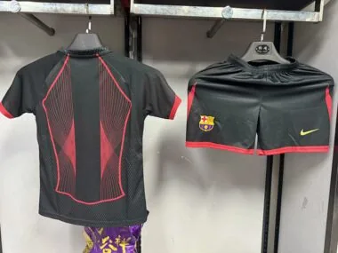 25-26 Barcelona Black Special kid kit