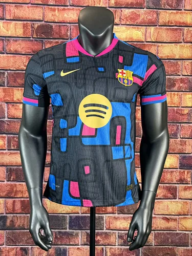 Camiseta de entrenamiento del Barcelona, versión «Colorful Player», 25-26