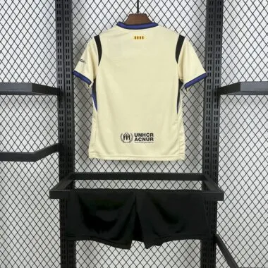 25-26 Barcelona beige kid kit