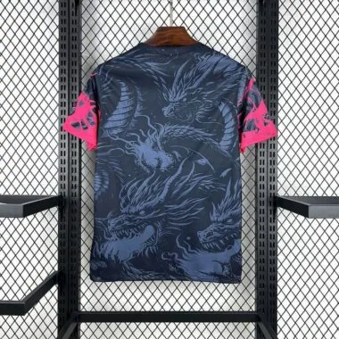 Maillot édition spéciale Dark Blue and Pink Dragon Barcelone 2025/26