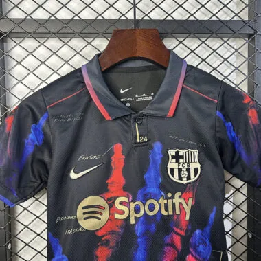 25-26 Barcelona Special Edition 16-28