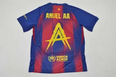 Camiseta de local del Barcelona 2025/26, versión AA