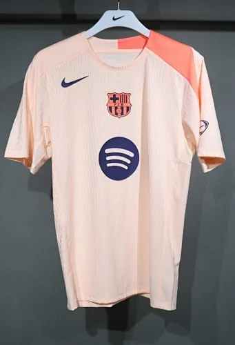 Barcelona 2025/26 Pink Special Player version jersey