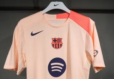 Barcelona 2025/26 Pink Special Player version jersey