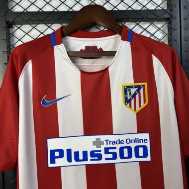 Maillot rétro domicile de l'Atlético Madrid 16-17