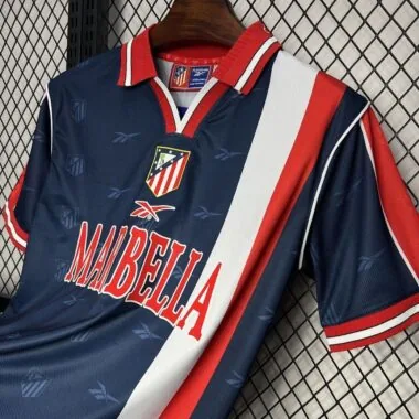 Camiseta retro de visitante del Atlético de Madrid de la temporada 98-99