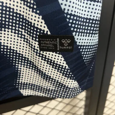 25-26 Celta away jersey