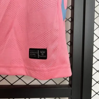 25-26 Celta third away jersey