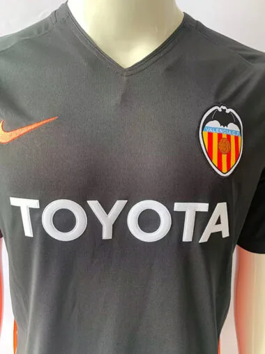 06-07 Valencia away retro jersey