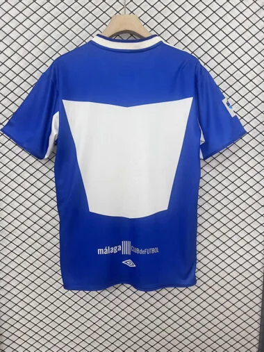 Camisa retro do Málaga para jogos em casa da época 05-06