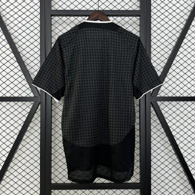 03-05 Manchester United away retro jersey