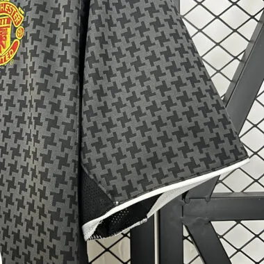 03-05 Manchester United away retro jersey