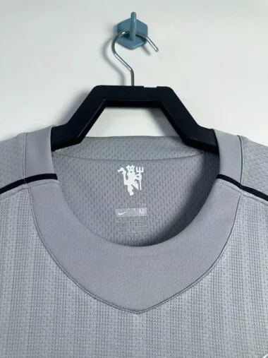 07-08 Manchester United gray goalkeeper retro jersey