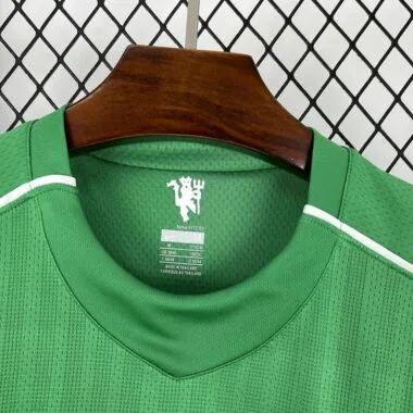 07-08 Manchester United green goalkeeper retro jersey