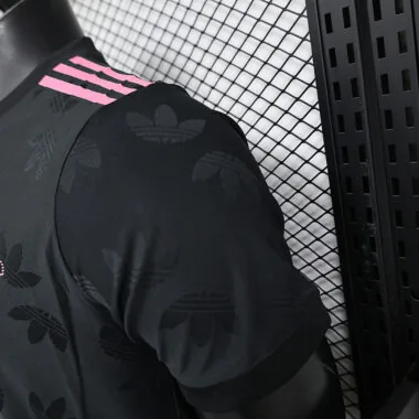24-25 Manchester United black special player version jersey