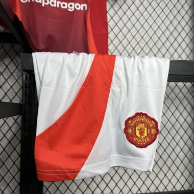 24-25 Manchester United home kid kit (Size 16-28)
