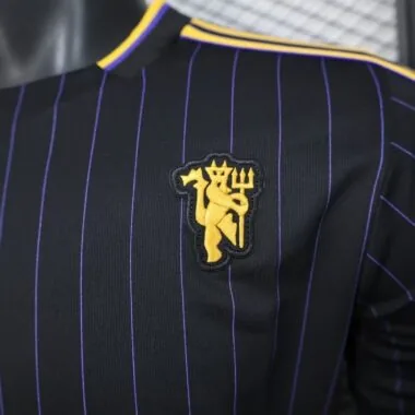 25-26 Manchester United Black Retro Model Player Version jersey