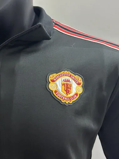 25-26 Manchester United black retro model jacket