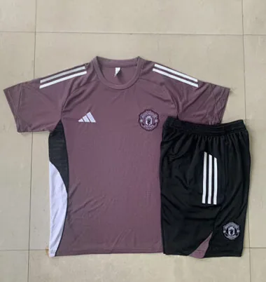25-26 Manchester United dark purple training suit