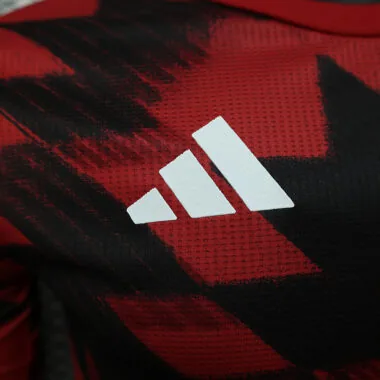 25-26 Manchester United red and black player version training jersey