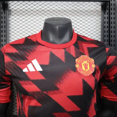 25-26 Manchester United red and black player version training jersey