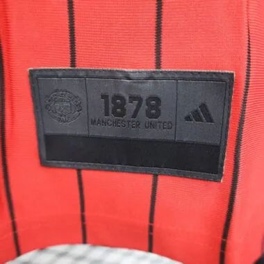 25-26 Manchester United red baseball jersey