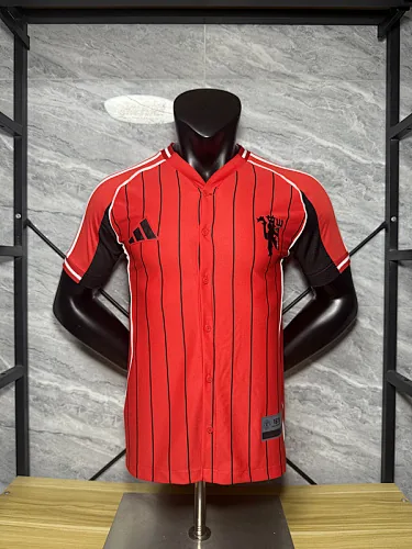 25-26 Manchester United red baseball player version jersey