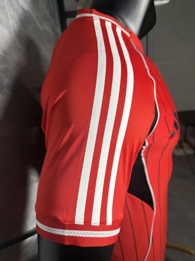 25-26 Manchester United red baseball player version jersey