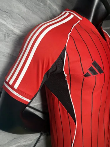 25-26 Manchester United red baseball player version jersey