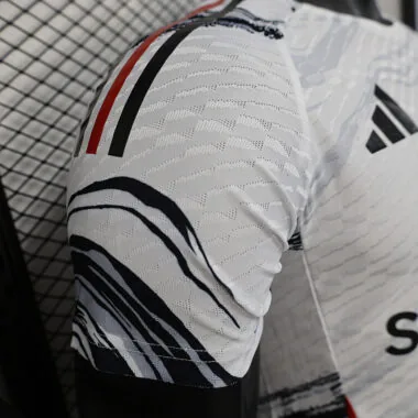 25-26 Manchester United white special player version jersey