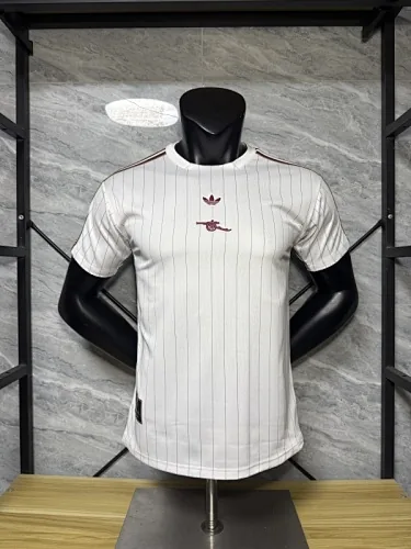 Arsenal 2025/26 white retro version player version jersey size S-2XL Item NO.: 4625293