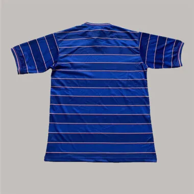 83-85 Chelsea (em casa)