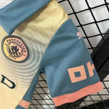 24-25 Manchester City Fourth away kid kit