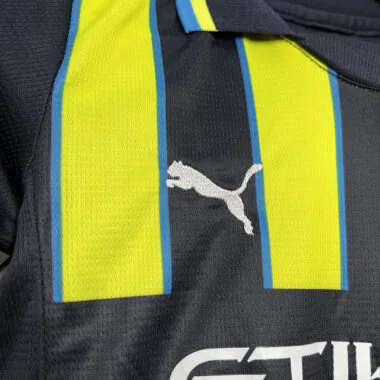 24-25 Manchester City away kid kit