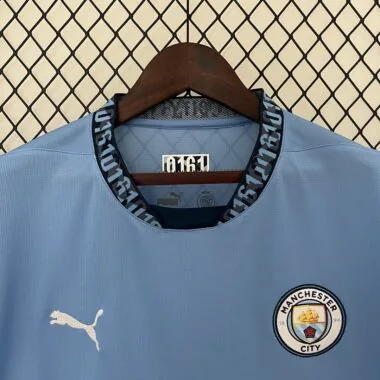 24-25 Manchester City home jersey