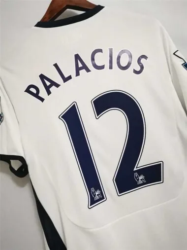 08-09 Tottenham home