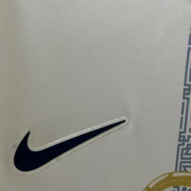 25-26 Tottenham Pre-match jersey