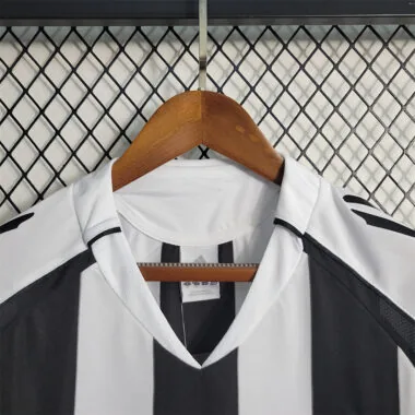 04-06 Newcastle home