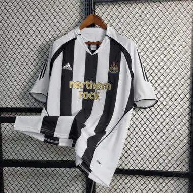 04-06 Newcastle home