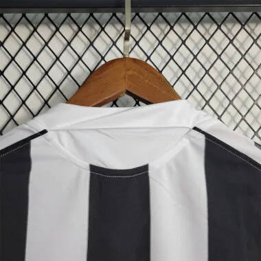 04-06 Newcastle home