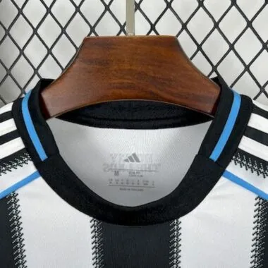25-26 Newcastle home jersey